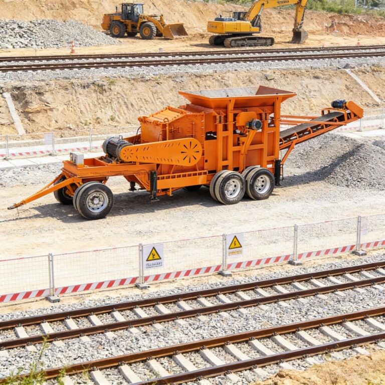 Image 1 of mobile jaw crusher with conveyor